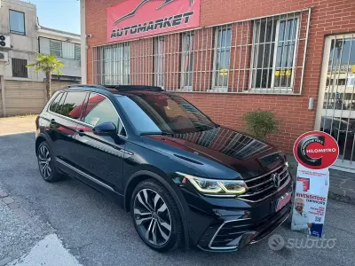 Usata VW Tiguan R-line 200 CV (147 kW) 2021 Nero SUV