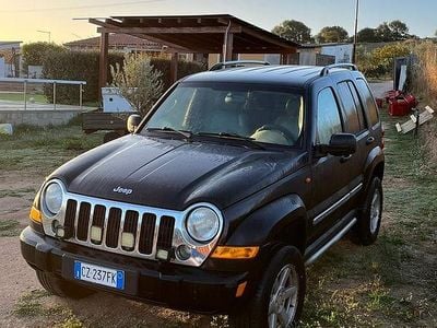 Usata Jeep Cherokee Limited 163 CV (119 kW) 2008 Nero SUV