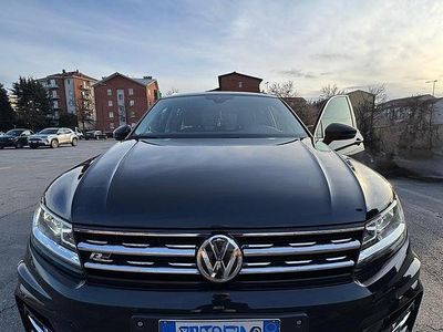 Usata VW Tiguan R-line 150 CV (110 kW) 2019 Nero SUV