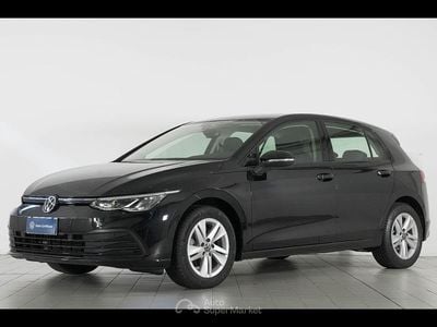 Nero Usata 2022 VW Golf Life Berlina | 19.800 € (Buon prezzo)