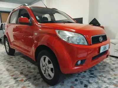 Usata Daihatsu Terios 105 CV (77 kW) 2006 Rosso SUV