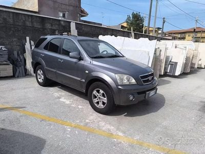Usata Kia Sorento 140 CV (102 kW) 2005 Grigio SUV