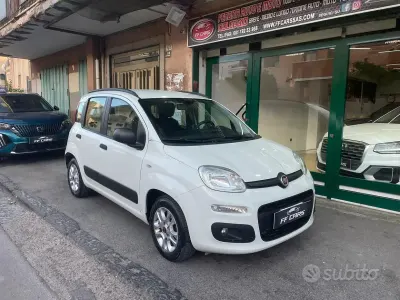 Usata Fiat Panda Lounge 95 CV (69 kW) 2018 Bianco Utilitaria