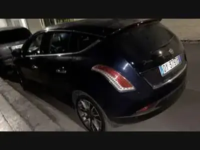 Usata Lancia Delta 165 CV (121 kW) 2009 Utilitaria