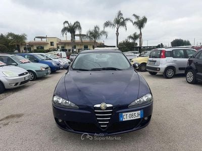 Usata Alfa Romeo 147 120 CV (88 kW) 2005 Blu Utilitaria
