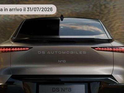 Nuova DS Automobiles N°8 105 kW (143 CV) 2025 Argento SUV
