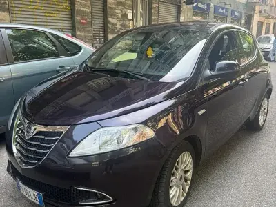Usata Lancia Ypsilon 95 CV (69 kW) 2013 Utilitaria