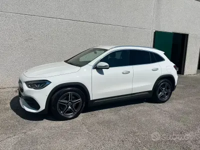 Usata Mercedes GLA180 Premium 116 CV (85 kW) 2023 Bianco SUV