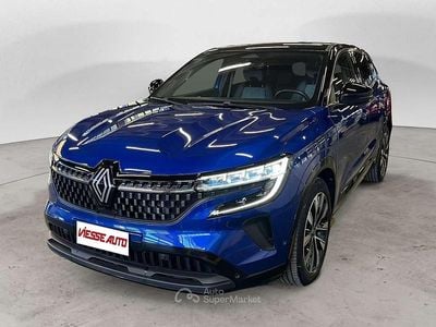 Usata Renault Austral Techno 131 CV (96 kW) 2023 Blu e tetto nero SUV