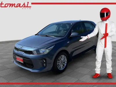 Usata Kia Rio 84 CV (61 kW) 2020 Smoke blue Utilitaria