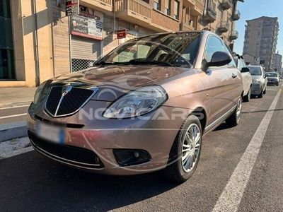 usata Lancia Ypsilon 1.2 69 CV New Oro