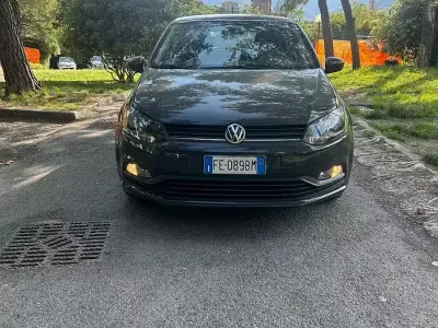 Usata VW Polo Trendline 75 CV (55 kW) 2016 Grigio Berlina