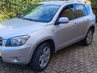 usata Toyota RAV4 2.2 D-Cat 177cv Luxury