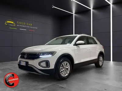 Usata VW T-Roc Life 110 CV (80 kW) 2023 Pure white SUV