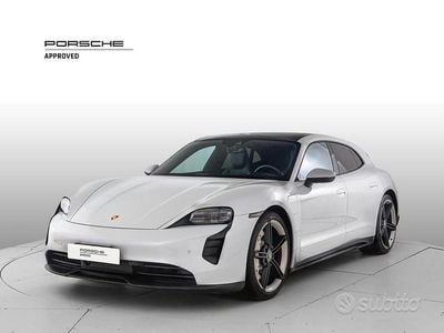 Usata Porsche Taycan Sport Turismo 300 kW (408 CV) 2022 Grigio Berlina