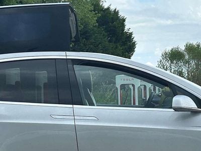 Usata Tesla Model Y RWD 88 kW (120 CV) 2024 Bianco SUV