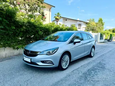 Usata Opel Astra Innovation 136 CV (100 kW) 2018 Grigio Station wagon