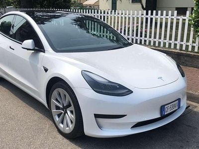 Usata Tesla Model 3 Standard Range 88 kW (120 CV) 2021 Berlina