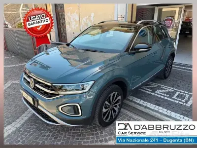 Usata VW T-Roc Style 150 CV (110 kW) 2023 Grigio SUV