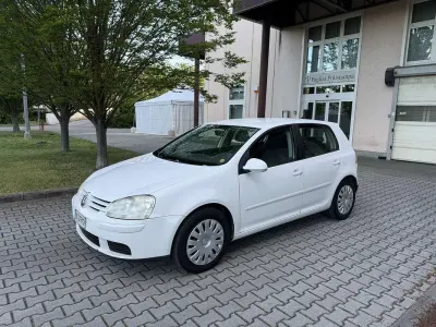Usata VW Golf V 102 CV (75 kW) 2007 Berlina