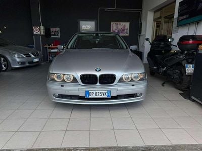 Usata BMW 520 170 CV (125 kW) 2001 Argento Berlina