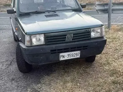 Usata Fiat Panda 4x4 50 CV (36 kW) 1994 Verde Utilitaria