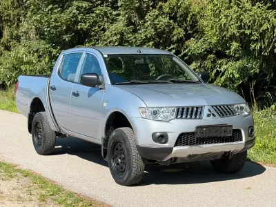 Usata Mitsubishi L200