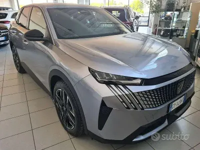 Usata Peugeot 3008 Allure 195 CV (143 kW) 2025 Grigio SUV