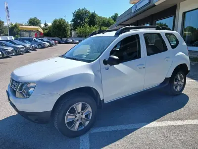 Usata Dacia Duster Lauréate 109 CV (80 kW) 2017 Bianco SUV