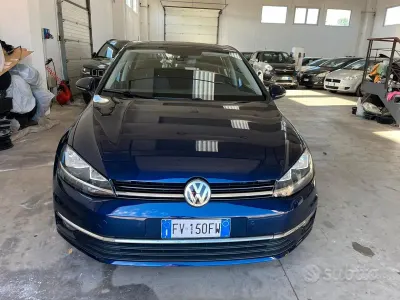 Usata VW Golf VII Executive 115 CV (84 kW) 2019 Blu Berlina