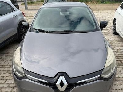 Usata Renault Clio IV 90 CV (66 kW) 2015 Grigio Berlina