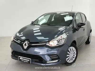 Usata Renault Clio IV Zen 90 CV (66 kW) 2018 Grigio Berlina
