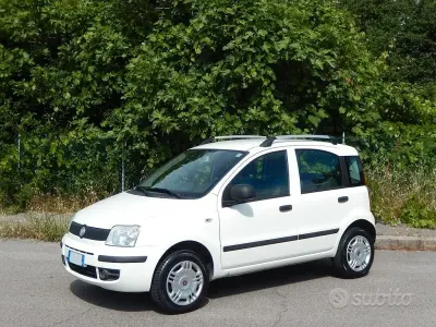 Usata Fiat Panda 69 CV (50 kW) 2012 Bianco Utilitaria