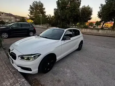 Usata BMW 116 Advantage 116 CV (85 kW) 2016 Bianco Utilitaria