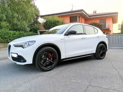 Usata Alfa Romeo Stelvio Super 160 CV (117 kW) 2021 Bianco SUV