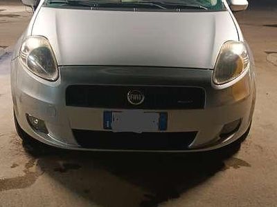 Usata Fiat Grande Punto 75 CV (55 kW) 2006 Grigio Utilitaria