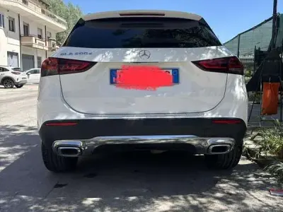 Usata Mercedes GLA200 150 CV (110 kW) 2023 SUV