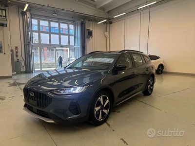 Usata Ford Focus Active 125 CV (91 kW) 2023 Blu metallizzato Station wagon