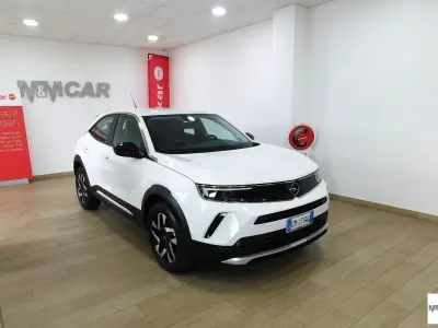 Begagnad Opel Mokka-e Elegance 56 kW (77 HK) 2023 Vit SUV