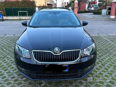 usata Skoda Octavia wagon 2.0 dsg diesel ambition