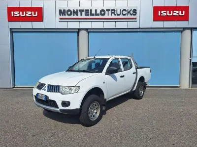 Usata Mitsubishi L200