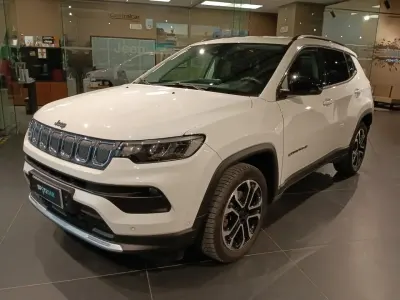 Begagnad Jeep Compass Limited 131 HK (96 kW) 2022 Vit SUV
