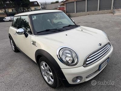 Usata Mini Cooper 122 CV (89 kW) 2010 Bianco Utilitaria