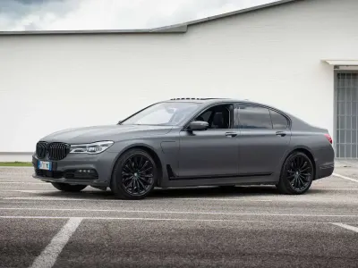 Usata BMW 740 Exclusive 258 CV (189 kW) 2018 Sophistograu Berlina