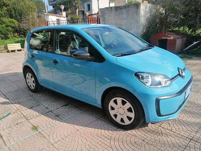 Usata VW up! take up! 60 CV (44 kW) 2019 Blu/azzurro Utilitaria