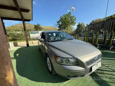 Usata Volvo V50 136 CV (100 kW) 2004 Grigio Station wagon