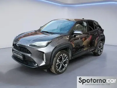 Usata Toyota Yaris Cross Lounge 116 CV (85 kW) 2022 Grigio SUV