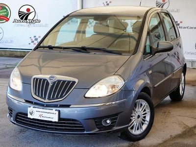 Usata Lancia Musa S 95 CV (69 kW) 2011 Grigio Monovolume