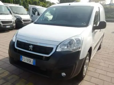Usata Peugeot Partner Premium 49 kW (67 CV) 2018 Bianco Monovolume