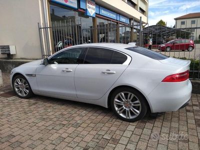 usata Jaguar XE 2.0 Turbo 240 CV aut. Pure